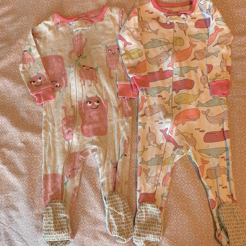 2 footie pajamas size 12mo